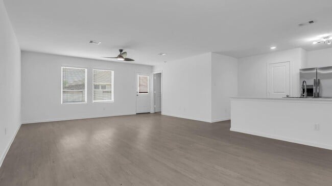 Building Photo - 277 Douglas Hls Dr