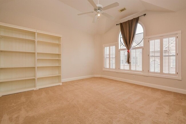 Building Photo - 2422 Dorrington St