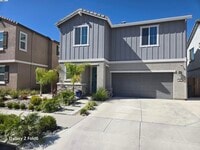 Building Photo - 252 Agata Wy
