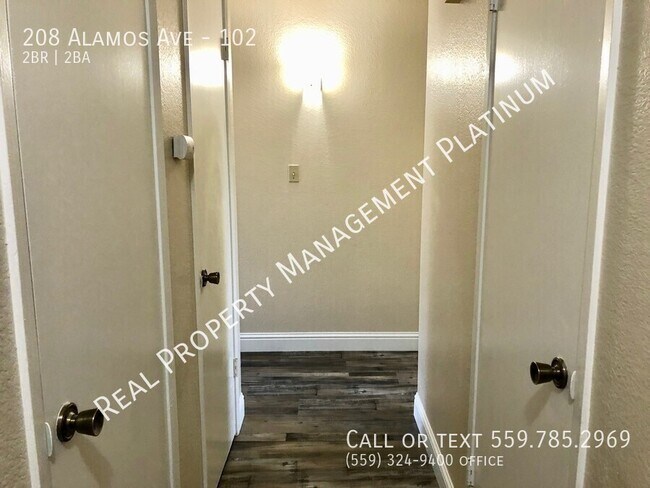 Building Photo - 208 Alamos Ave