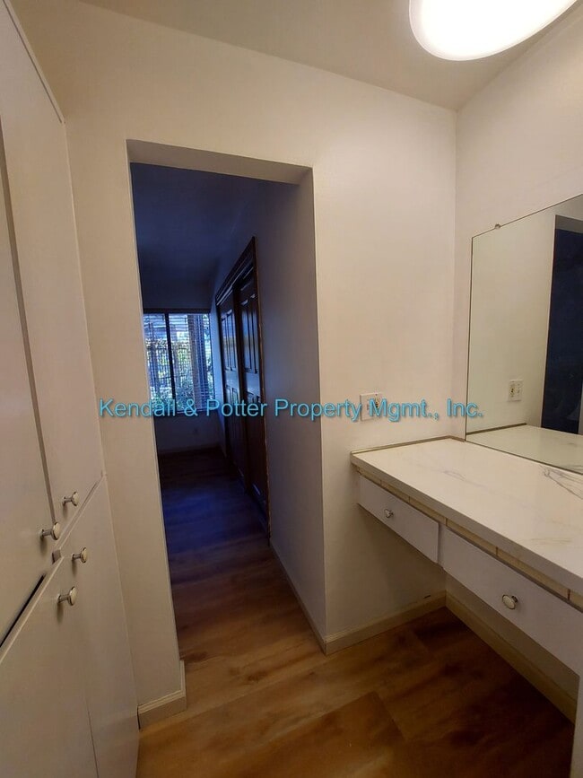 Building Photo - NEWLY RENOVATED Capitola 2BR with Brand-New Kitchen, Flooring & Paint – Oversized Patio, Pool Acc...