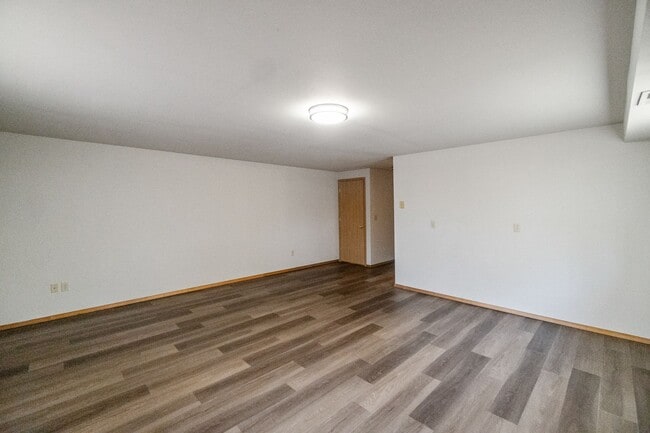 Building Photo - 1501 N Regal St