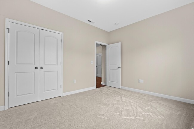 Building Photo - 1711 Sapphire Dr