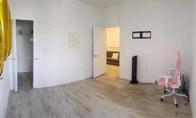 Building Photo - 2414 SW 145th Pl