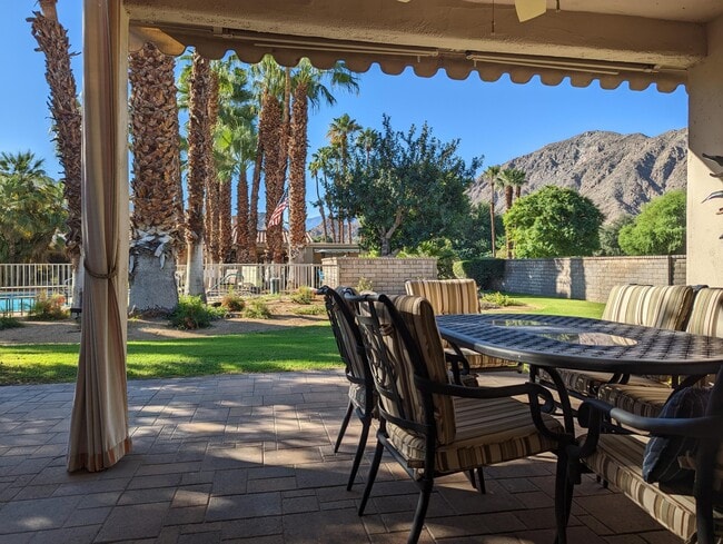 Building Photo - 78505 Vista Del Fuente