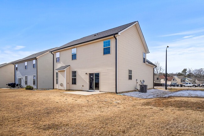 Building Photo - REDUCED- COME SEE TODAY!  Welcome home to ...