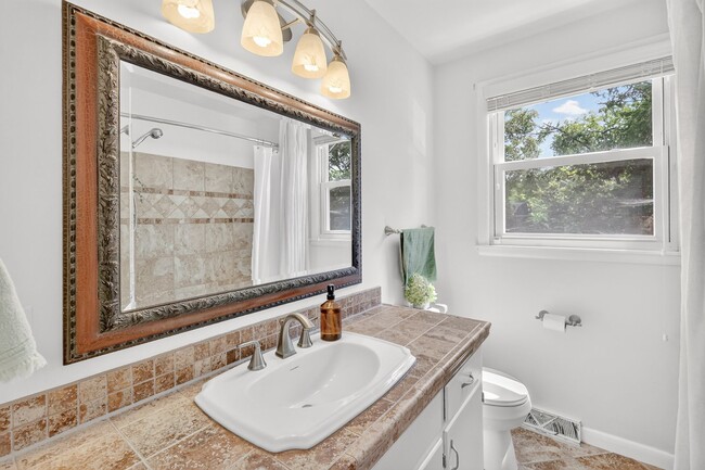 Building Photo - 164 Timber Ridge Dr