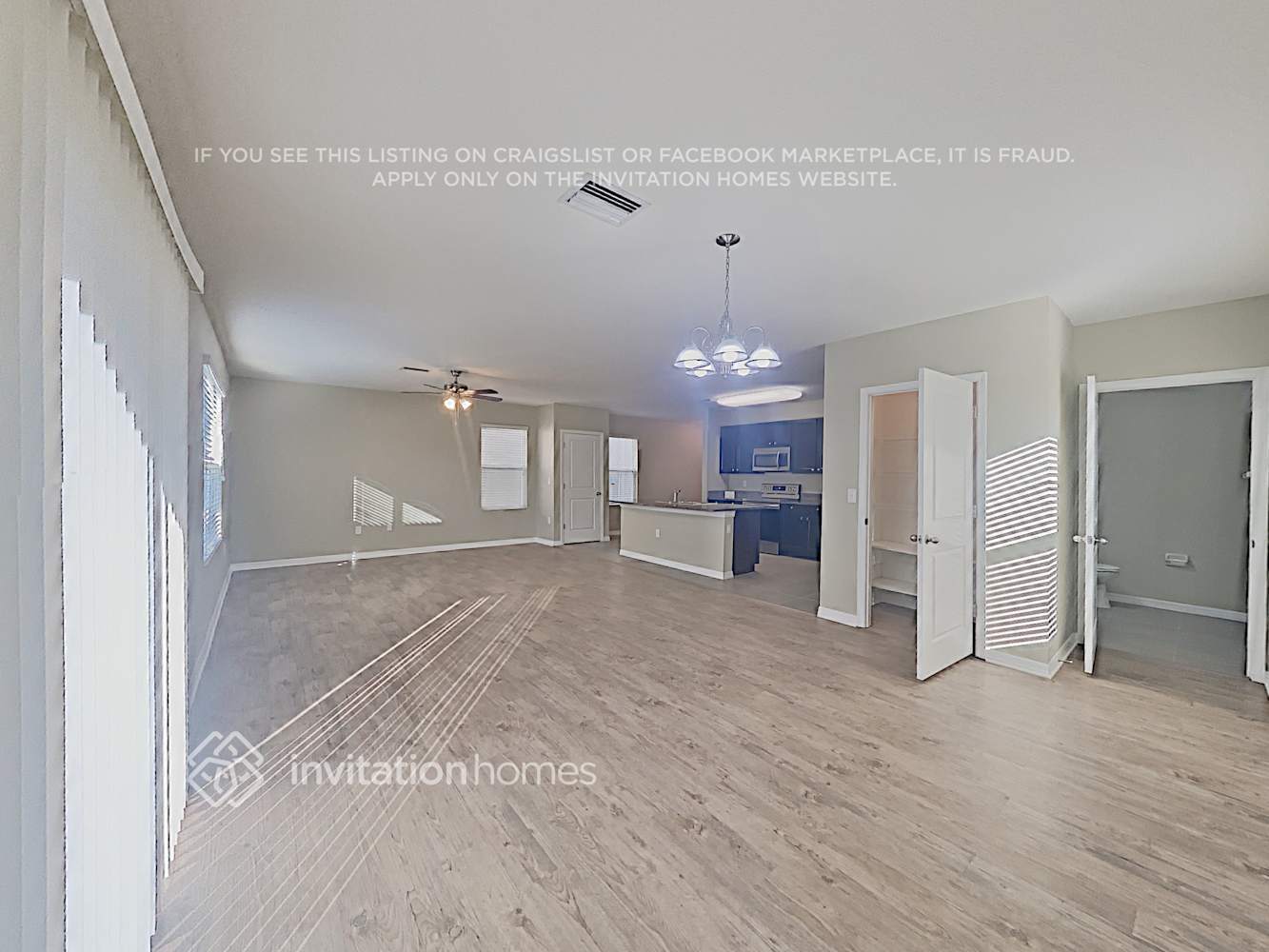 Building Photo - 5004 San Palermo Dr