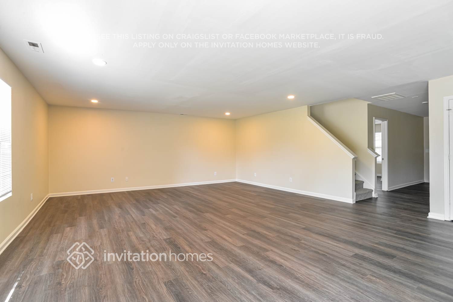Building Photo - 9427 Bayview Pkwy