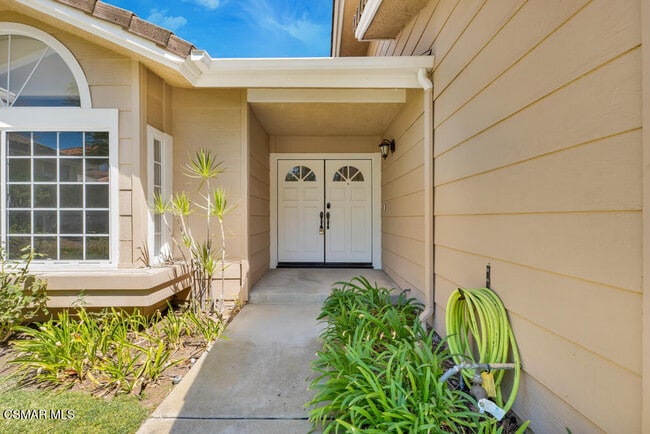 Building Photo - 852 Admiral Ct
