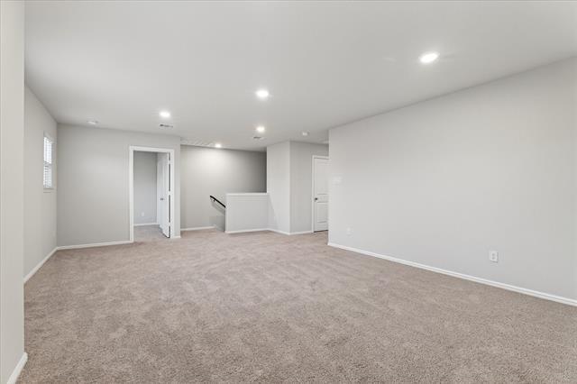 Building Photo - 431 Wydown Dr