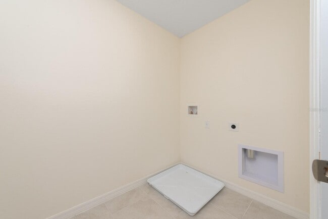 Building Photo - 4042 Alissa Ln