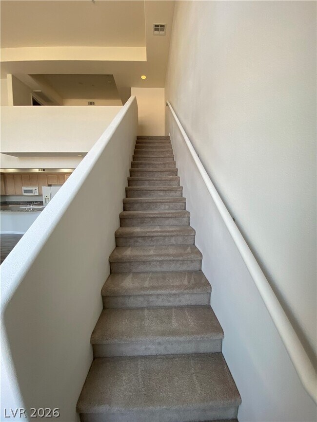 Building Photo - 20 E Serene Ave