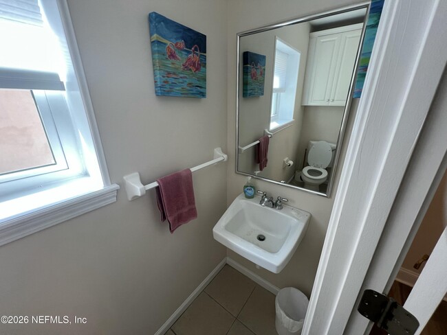 Building Photo - 1018 1st St S