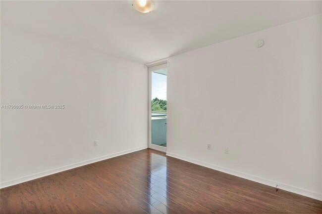 Building Photo - 7825 NW 107th Ave