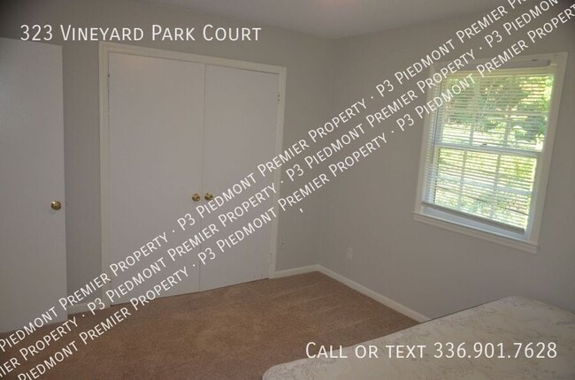 Building Photo - 323 Vineyard Park Ct