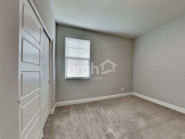 Building Photo - 18256 W Thunderhill Pl