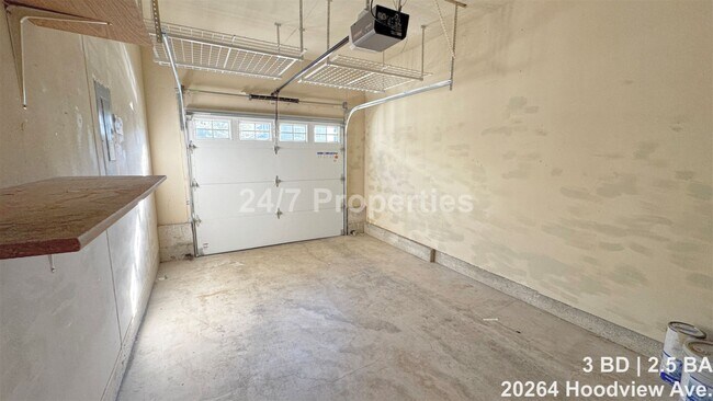 Building Photo - 20264 Hoodview Ave
