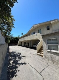 Building Photo - 5723 Willowcrest Ave