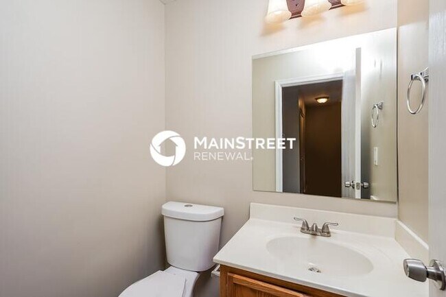 Building Photo - 3 Bedroom Pet-Friendly Home in Louisville,...