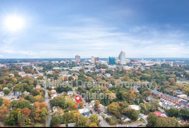 Building Photo - 720 S Broad St