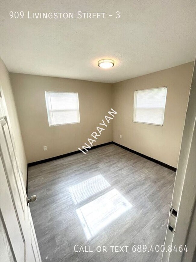 Building Photo - 909 W Livingston St