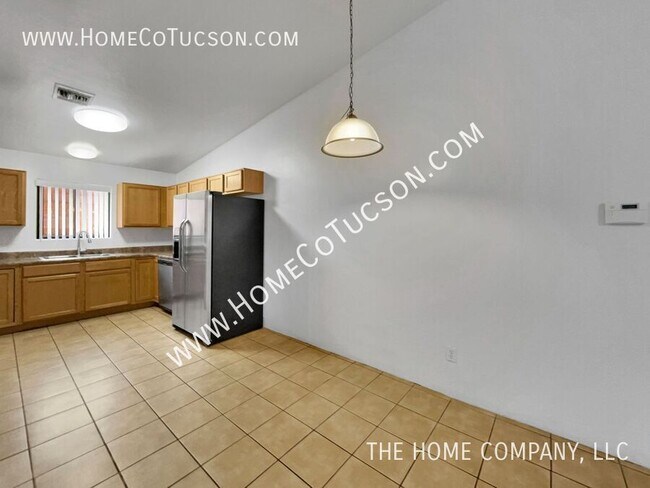 Building Photo - 428 E Geronimo Bluff Loop