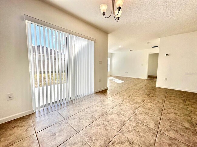 Building Photo - 3807 Whitney Wy