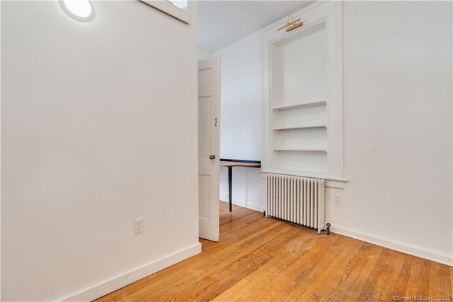 Building Photo - 239 Bradley St