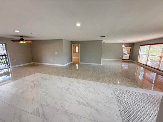 Building Photo - 1634 Sheffield Dr