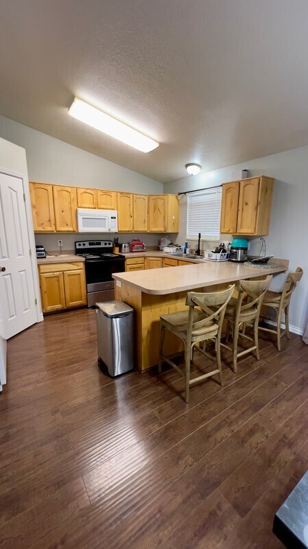 Building Photo - 530 430 W