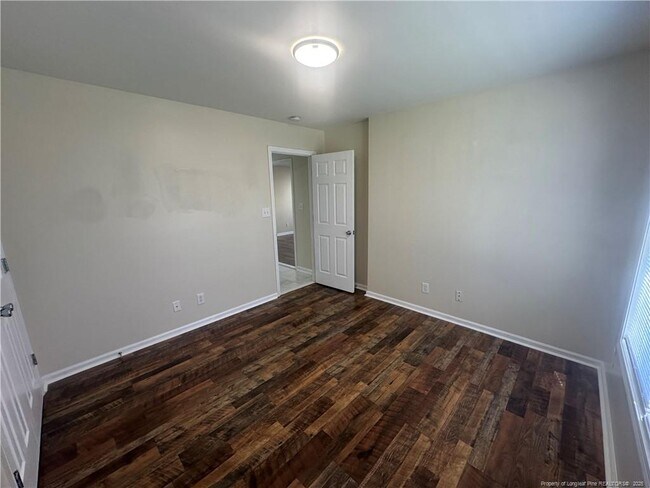 Building Photo - 5724 Crepe Myrtle Dr