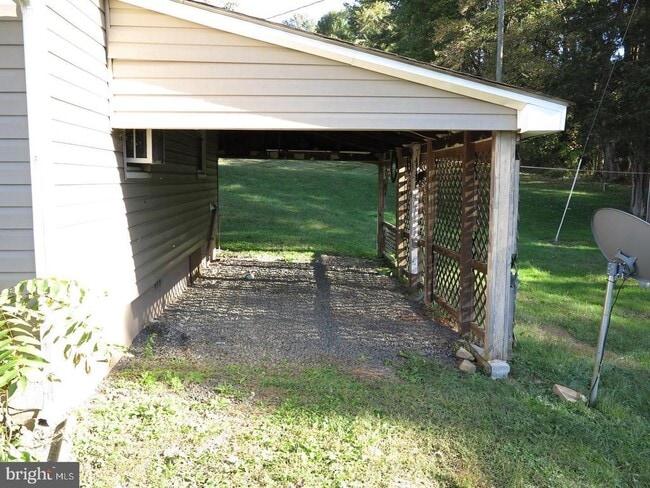 Building Photo - 6712 Breezy Dr