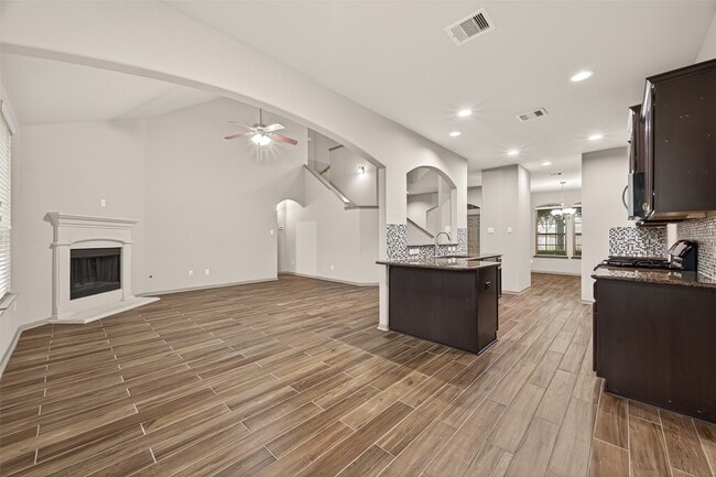 Building Photo - 2510 Shady Falls Ln