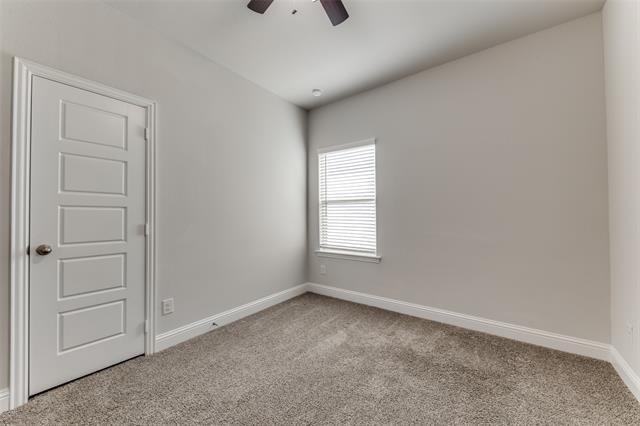 Building Photo - 4544 El Paso Dr