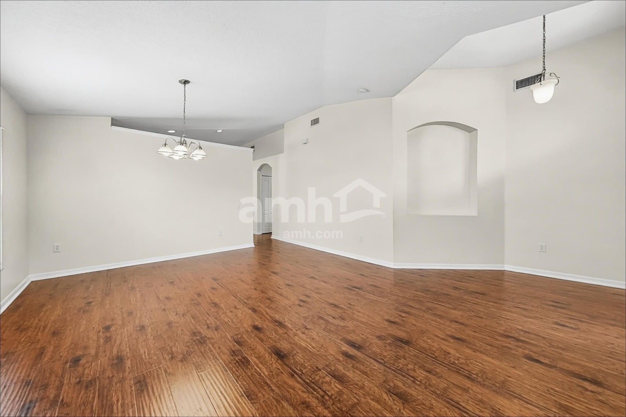 Building Photo - 1002 Cristelle Jean Dr