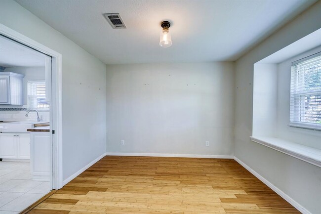 Building Photo - 5419 Brian Haven Dr