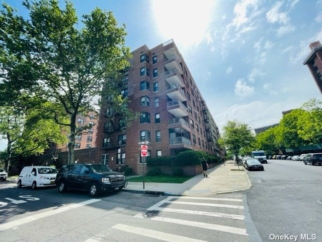 Building Photo - 108-50 62nd Dr