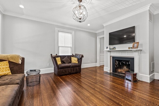 Building Photo - 65 Church St