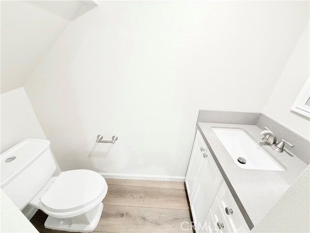 Building Photo - 401 W Erna Ave