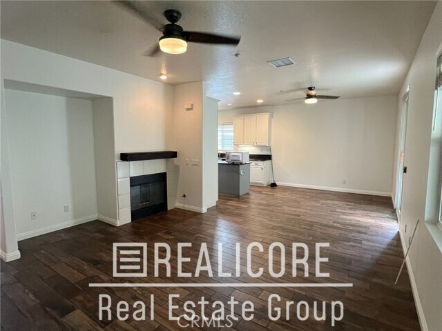 Building Photo - 15806 Rock Point Ln