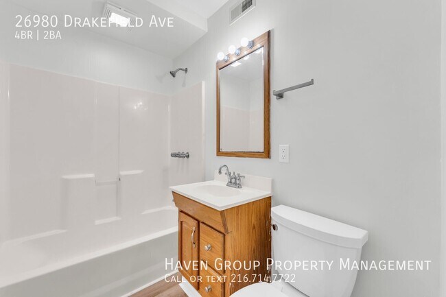 Building Photo - 26980 Drakefield Ave