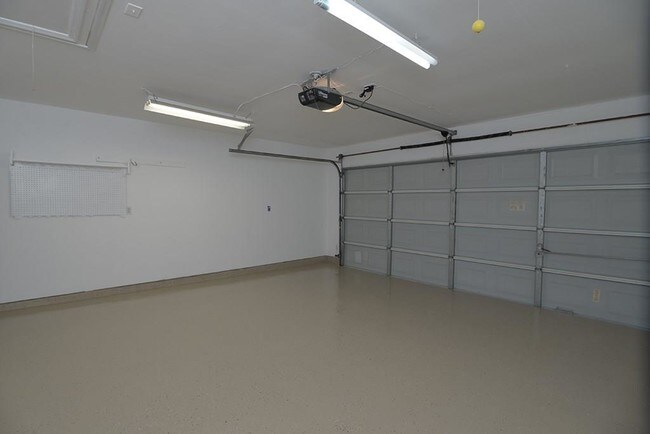 Building Photo - 67 N Veranda Ridge Dr