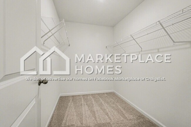 Building Photo - 11890 Sylvia St