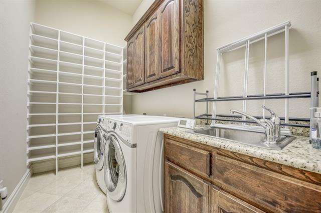 Building Photo - 4108 Barona Dr
