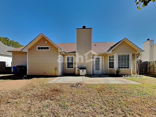 Building Photo - 210 Summer Hill Cir