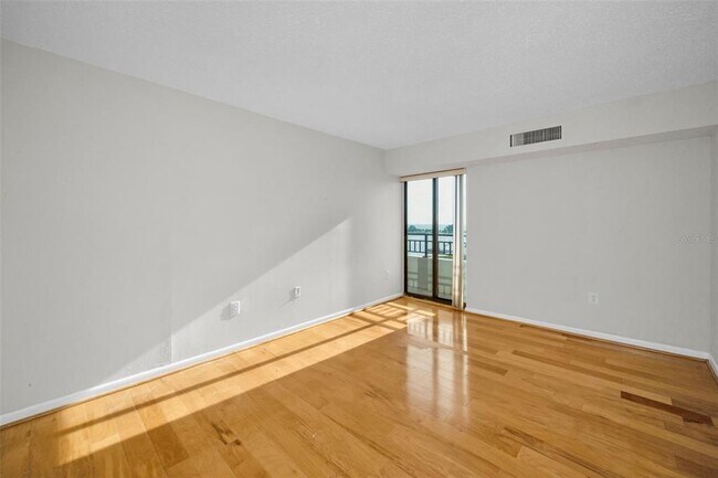 Building Photo - 800 S Gulfview Blvd