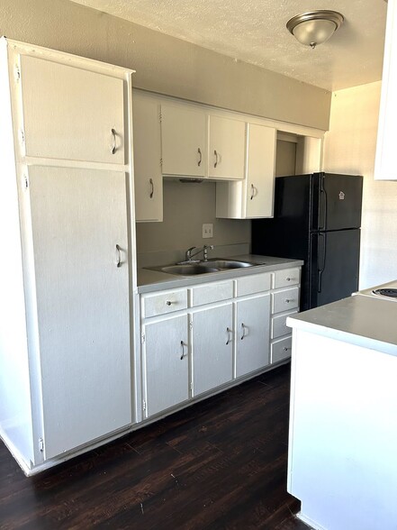 Interior Photo - Oak Lawn Place: Leasing Specials! Corsicana