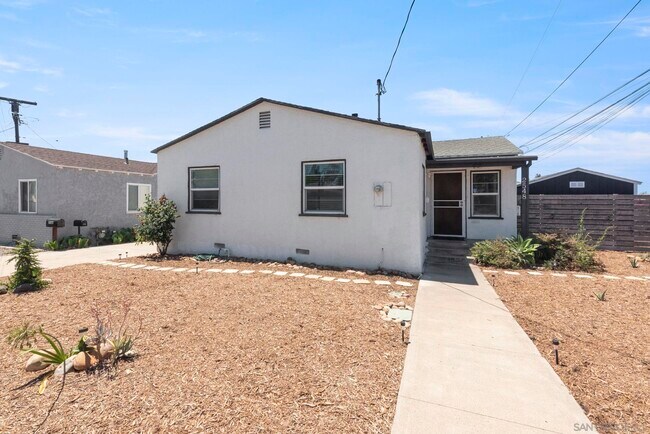 Primary Photo - 2548 Violet St