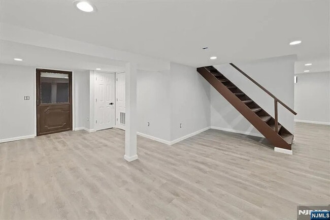 Building Photo - Discover this beautifully updated Cape Cod...